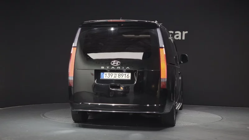 Hyundai Staria