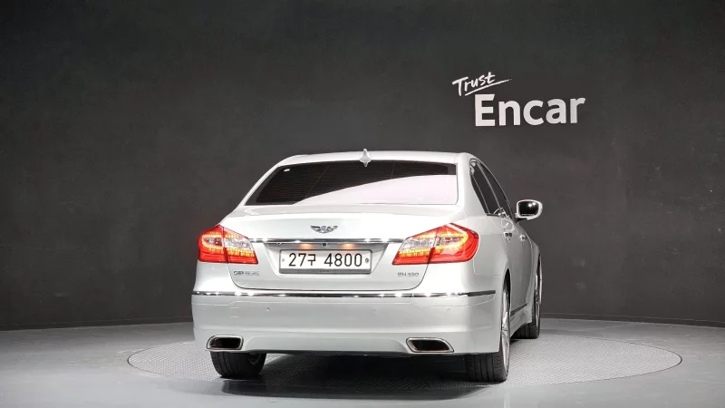 Hyundai Genesis