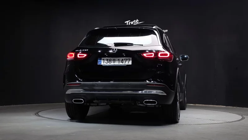 Mercedes-Benz GLA-Class