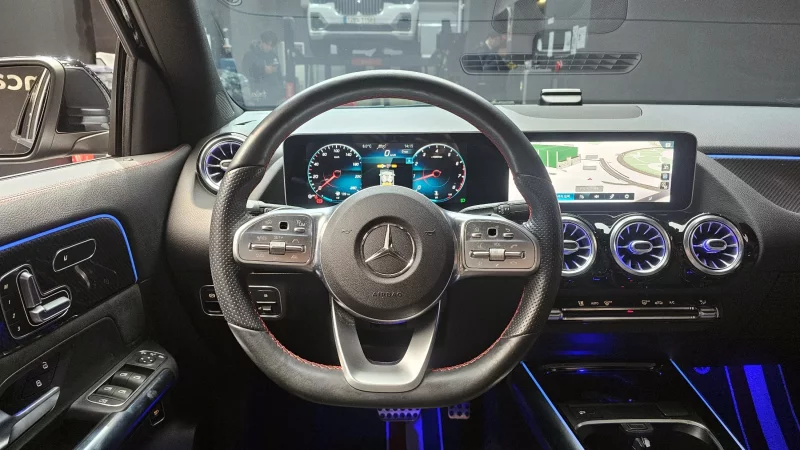 Mercedes-Benz GLA-Class