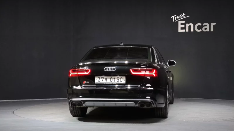 Audi S6