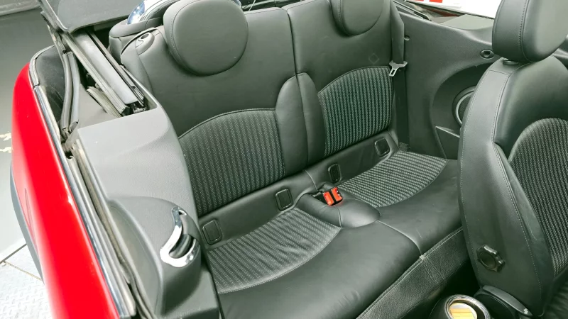 MINI Cooper Convertible