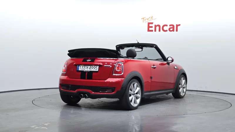 MINI Cooper Convertible