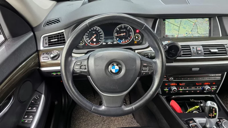 BMW 5-Series Gran Turismo