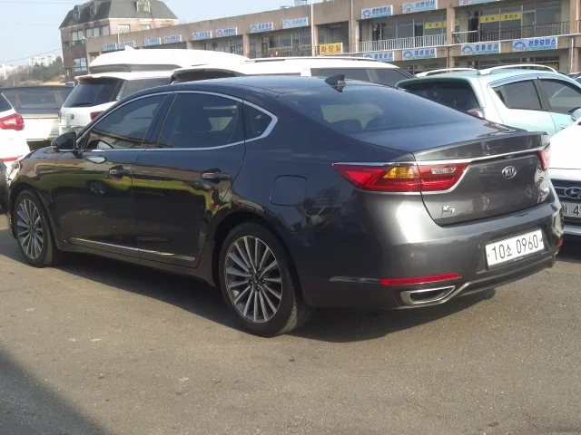 Kia K7
