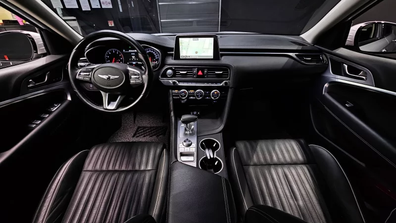 Genesis G70