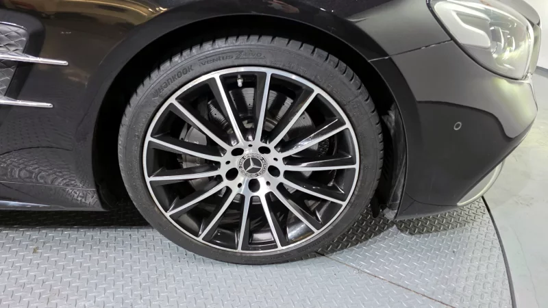 Mercedes-Benz SL-Class