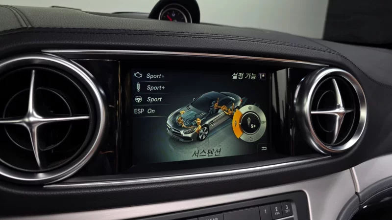 Mercedes-Benz SL-Class