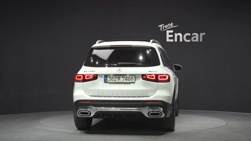 Mercedes-Benz GLB-Class