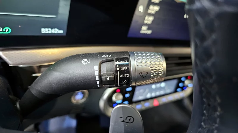 Genesis GV60
