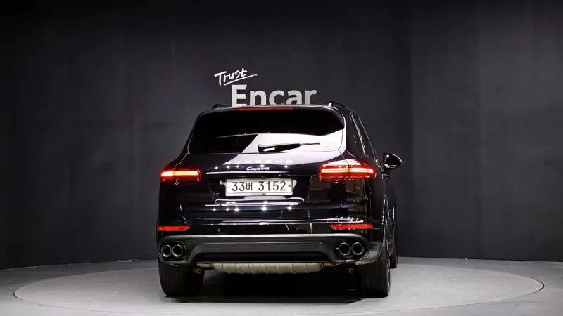 Porsche CAYENNE