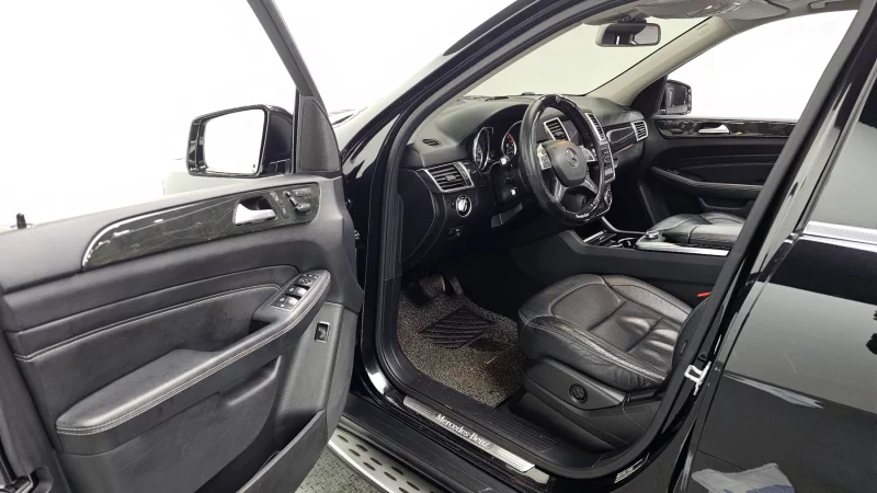 Mercedes-Benz M-class