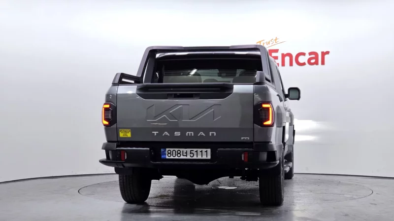 Kia Tasman