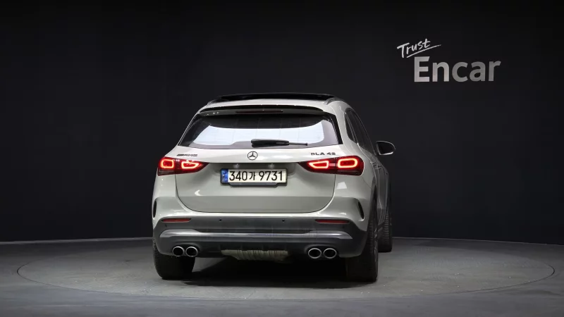 Mercedes-Benz GLA-Class