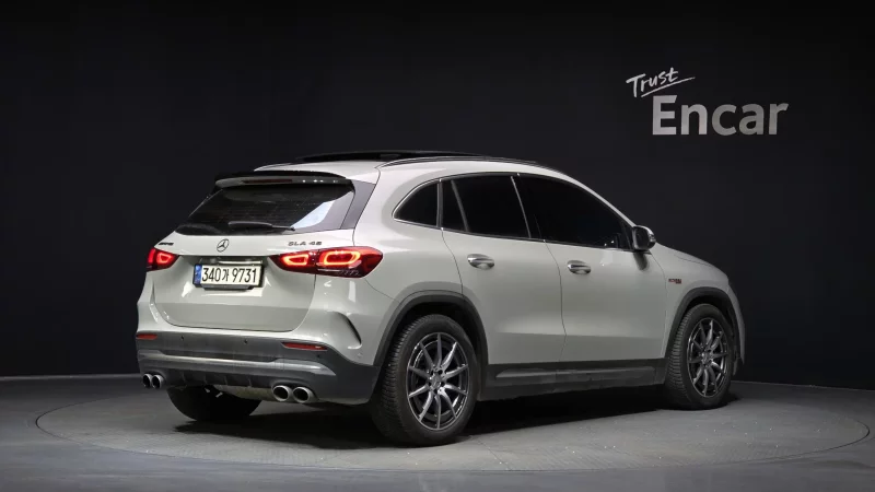 Mercedes-Benz GLA-Class