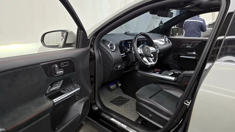 Mercedes-Benz GLA-Class