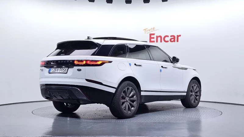 Land Rover RANGE ROVER VELAR