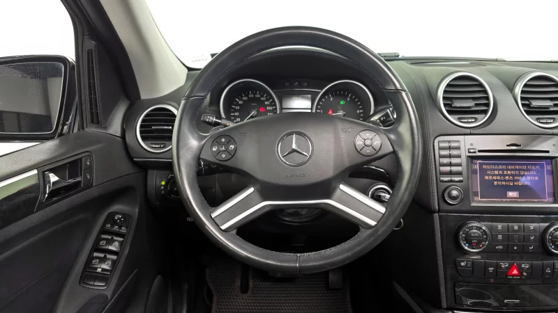 Mercedes-Benz M-class