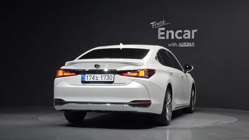 Lexus ES300h