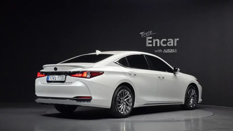 Lexus ES300h