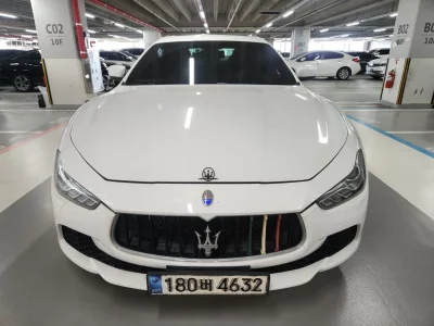 Maserati GHIBLI
