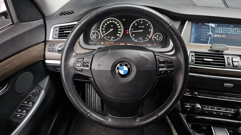 BMW 5-Series Gran Turismo