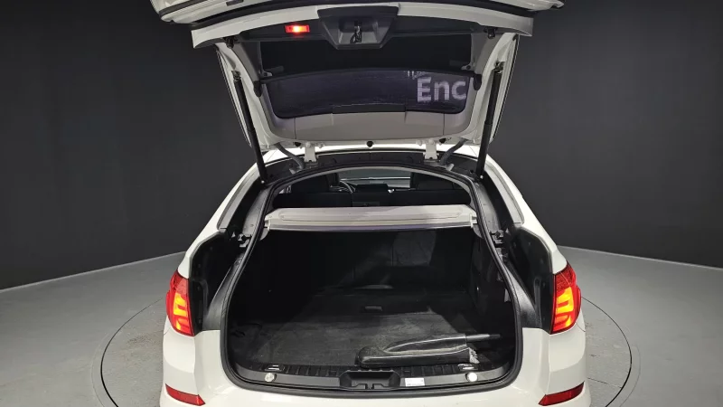 BMW 5-Series Gran Turismo