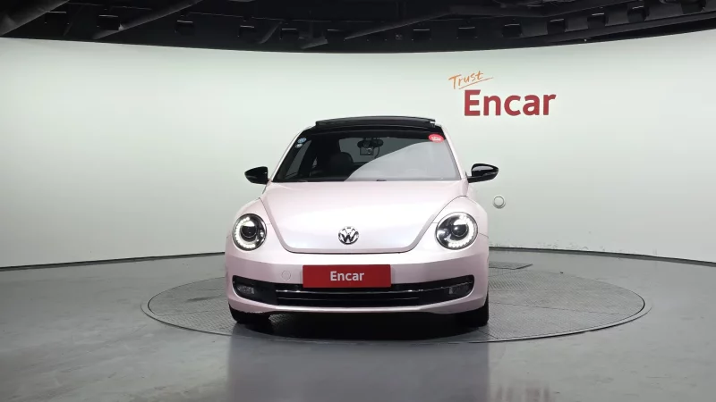 Volkswagen BEETLE
