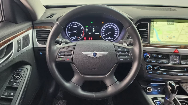 Hyundai Genesis
