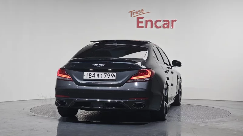Genesis G70