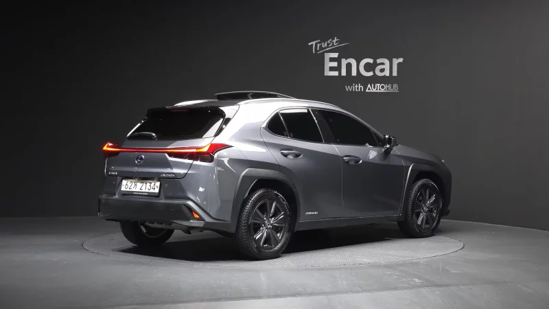 Lexus UX
