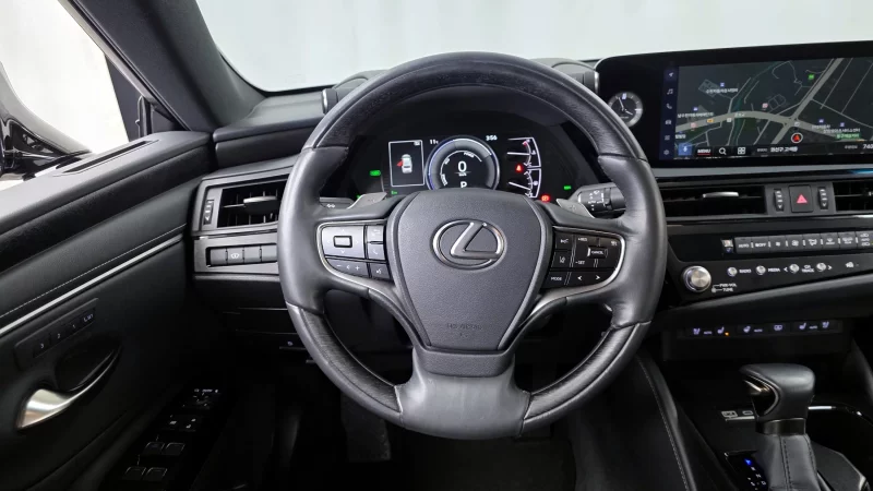 Lexus ES300h
