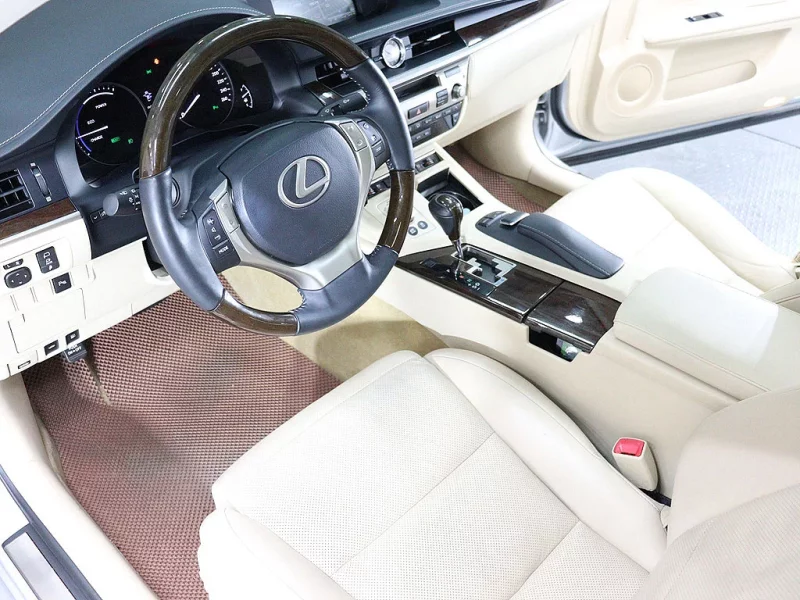 Lexus ES300h