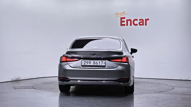Lexus ES300h