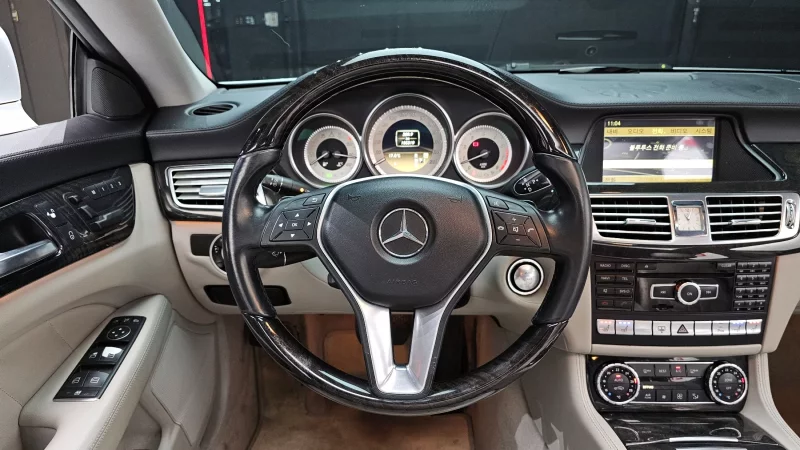 Mercedes-Benz CLS-Class