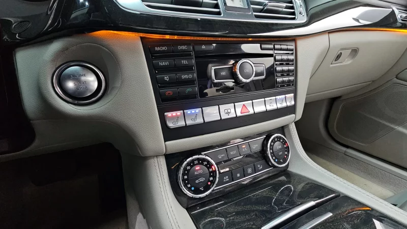 Mercedes-Benz CLS-Class