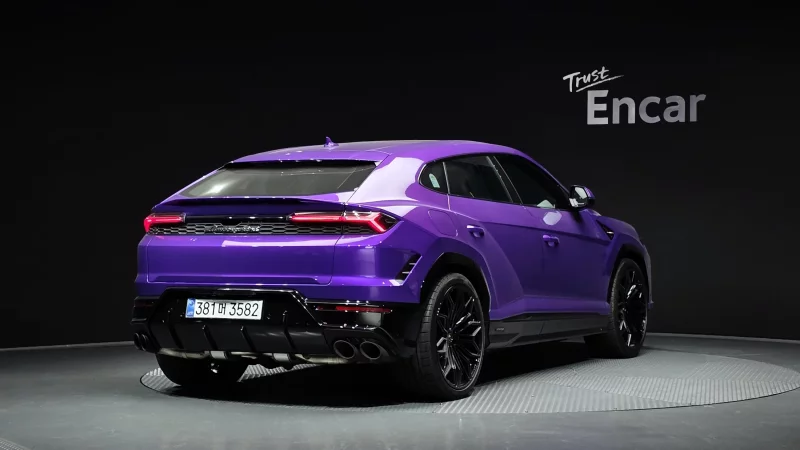 Lamborghini URUS