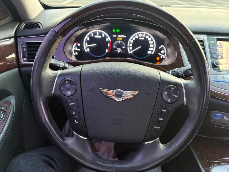 Hyundai Genesis