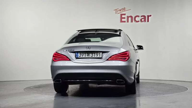 Mercedes-Benz CLA-Class