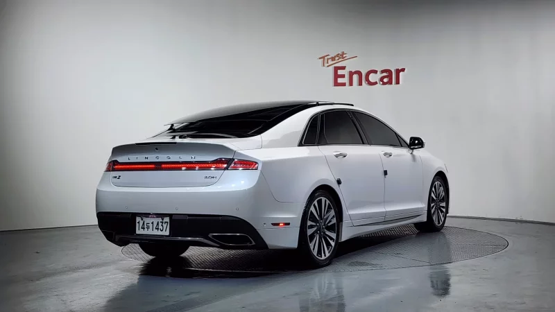 Lincoln MKZ