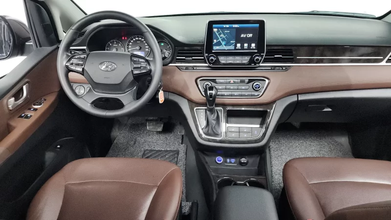 Hyundai Starex