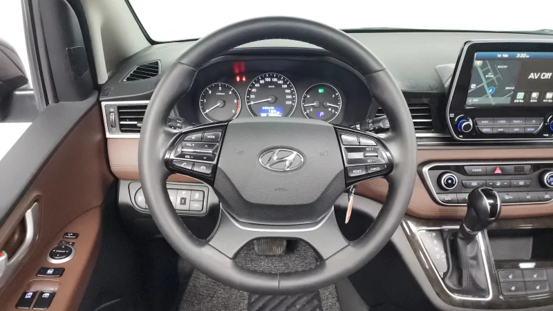 Hyundai Starex