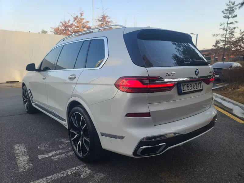 BMW X7