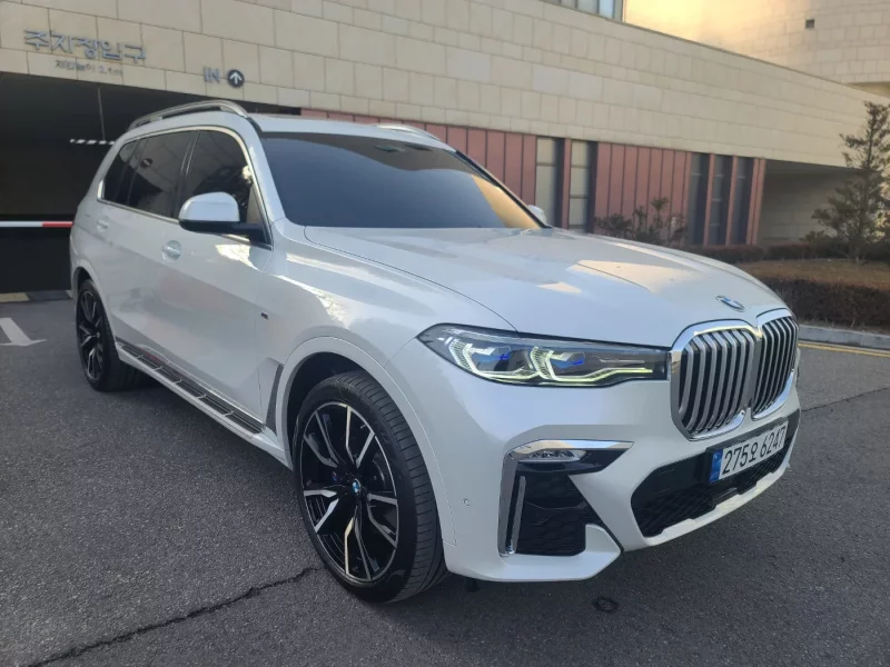 BMW X7