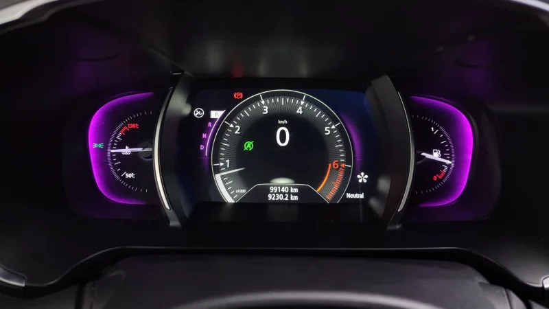 Renault SM6