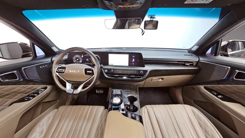 Kia K8