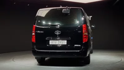 Hyundai Starex