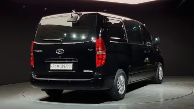 Hyundai Starex