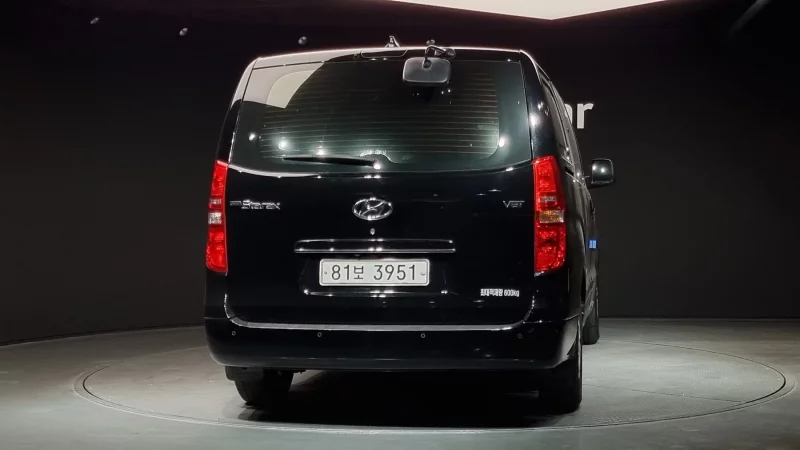 Hyundai Starex