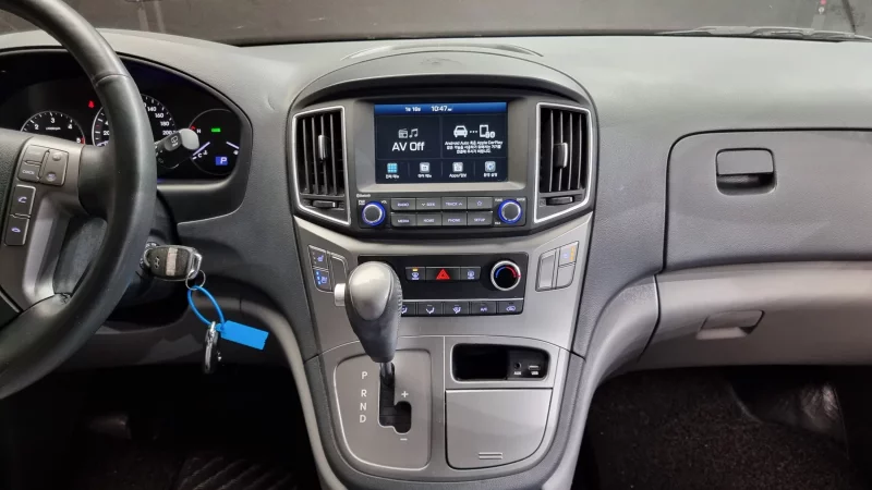 Hyundai Starex